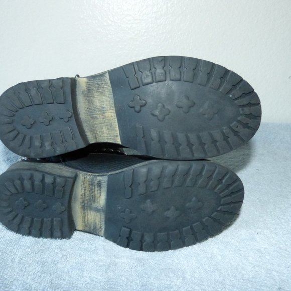 STEVE MADDEN FRAANKIE STUDDED ANKLE BOOTS SZ 6M. $$$ 32.00 SALE - Picture 7 of 9